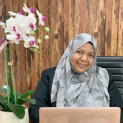 Fazlina Zulkifli (Lena)